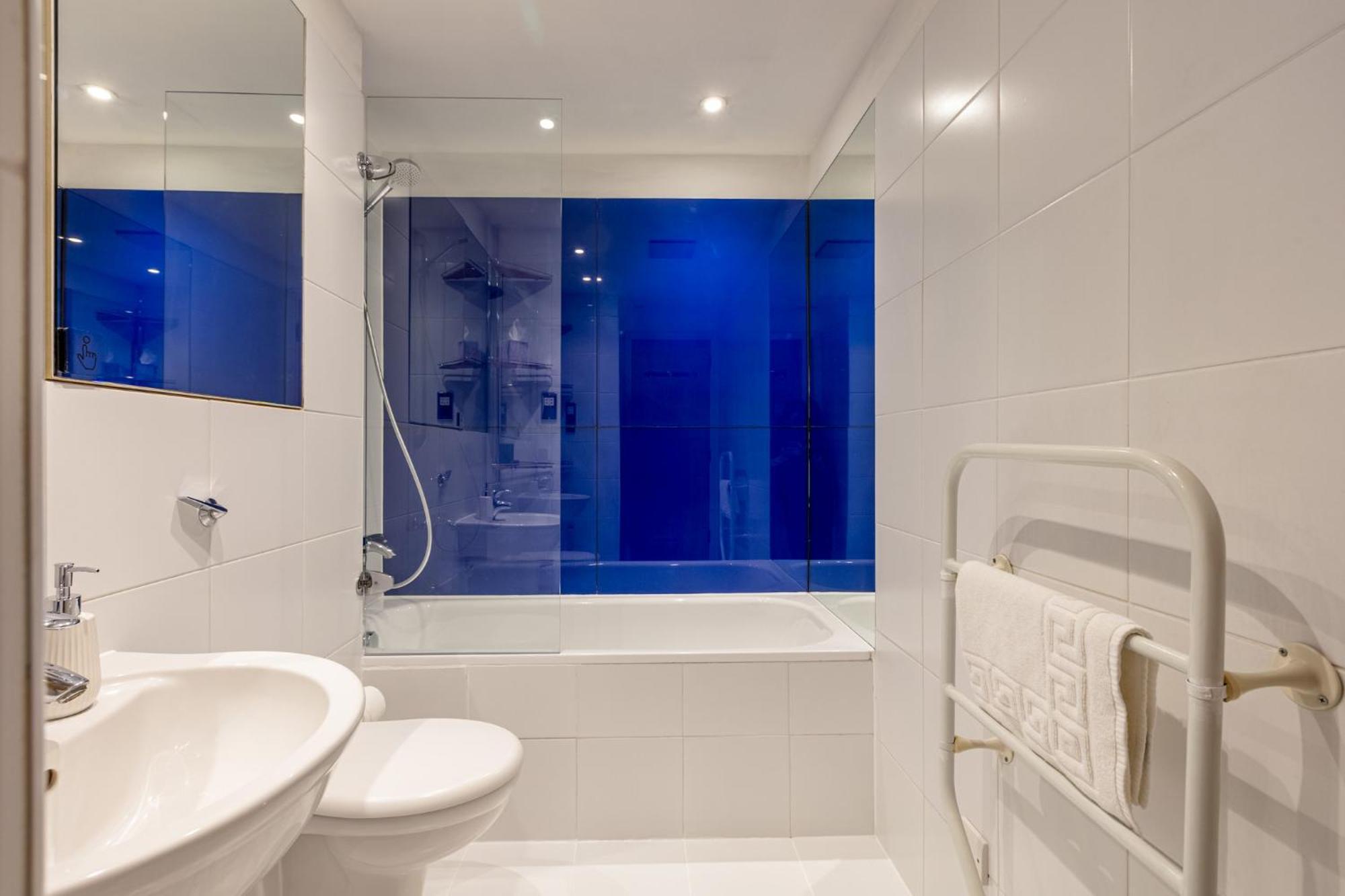 Spacious & Secluded 1br Flat In Maida Vale
